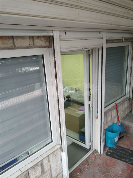 Porodicna kuća u Zemun Polju — 11
