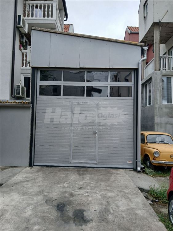 Porodicna kuća u Zemun Polju — 12