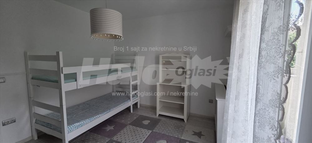 Lux opremljen stan sa velikom terasom i bastom — 11