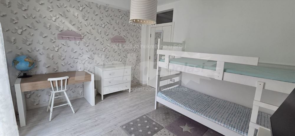 Lux opremljen stan sa velikom terasom i bastom — 12
