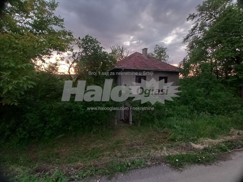 Porodična kuća i 10a placa-Ripanj -prodaje vlasnik — 3