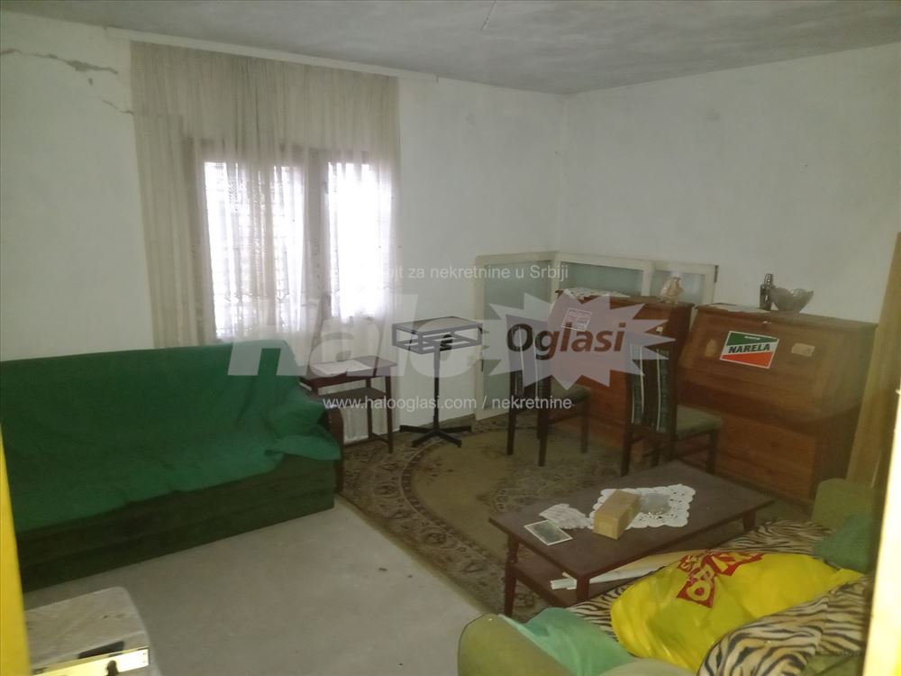 Porodična kuća i 10a placa-Ripanj -prodaje vlasnik — 6