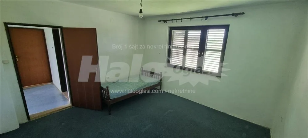 Porodična kuća sa 64 ari placa kod Obrenovca — 6