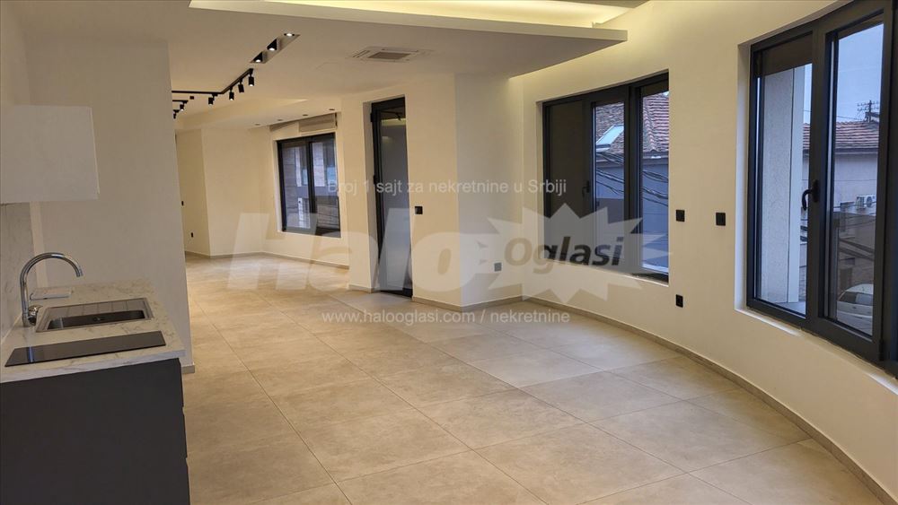 Poslovni, Idealno, IT, kancelarije, salon — 5