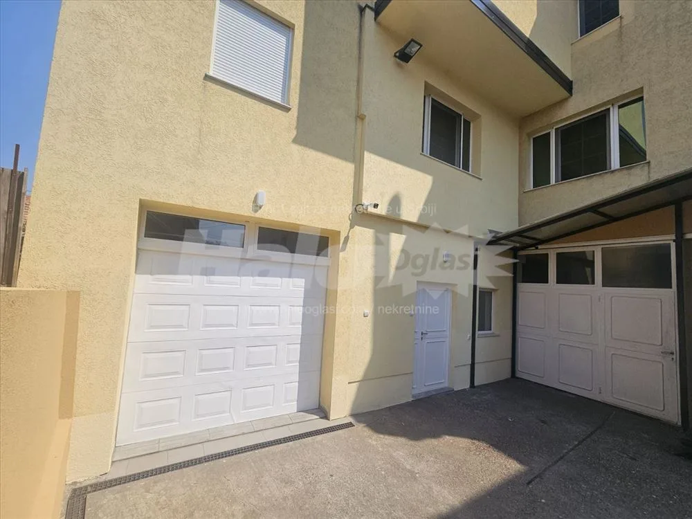 Poslovni prostor 130m2 u Surčinu — 5