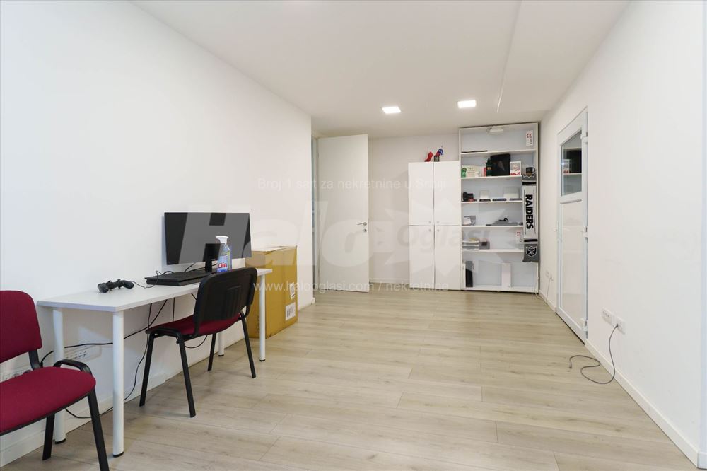 Poslovni prostor 137m2 — 15