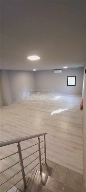 Poslovni prostor 145m2 Zaseban objekat, parking — 13