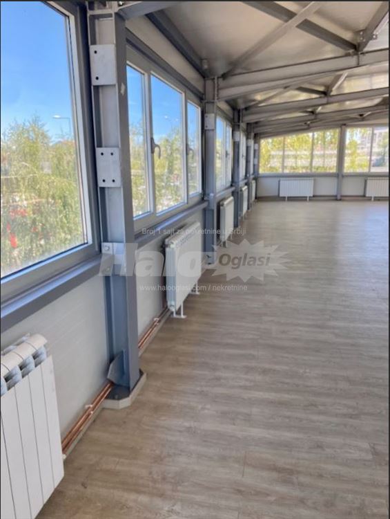 Poslovni prostor 160 m² — 3