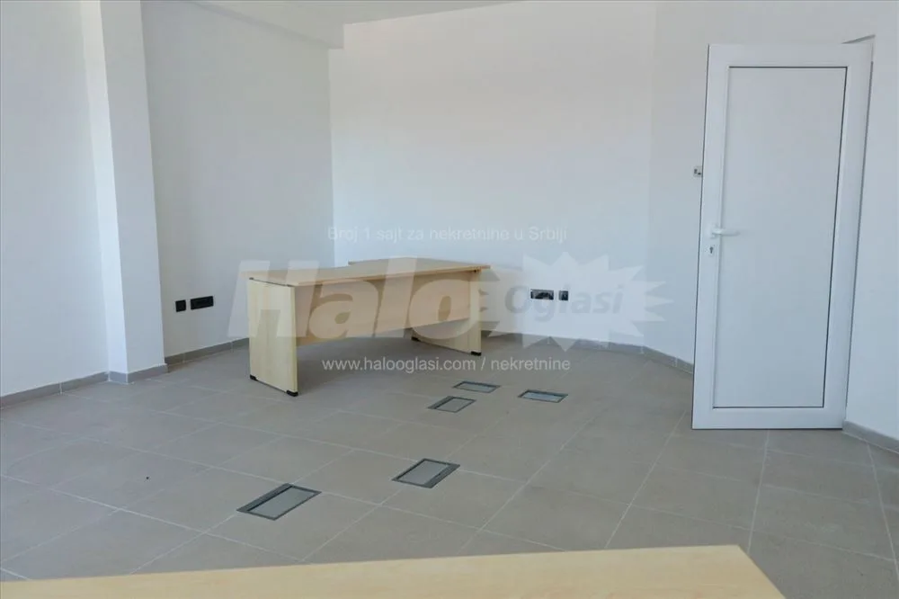 Poslovni prostor – 190 m², 460 m² ili 650 m² — 9