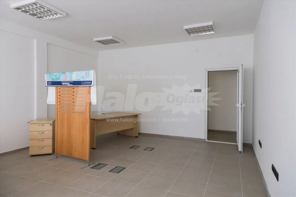 Poslovni prostor – 190 m², 460 m² ili 650 m² — 12