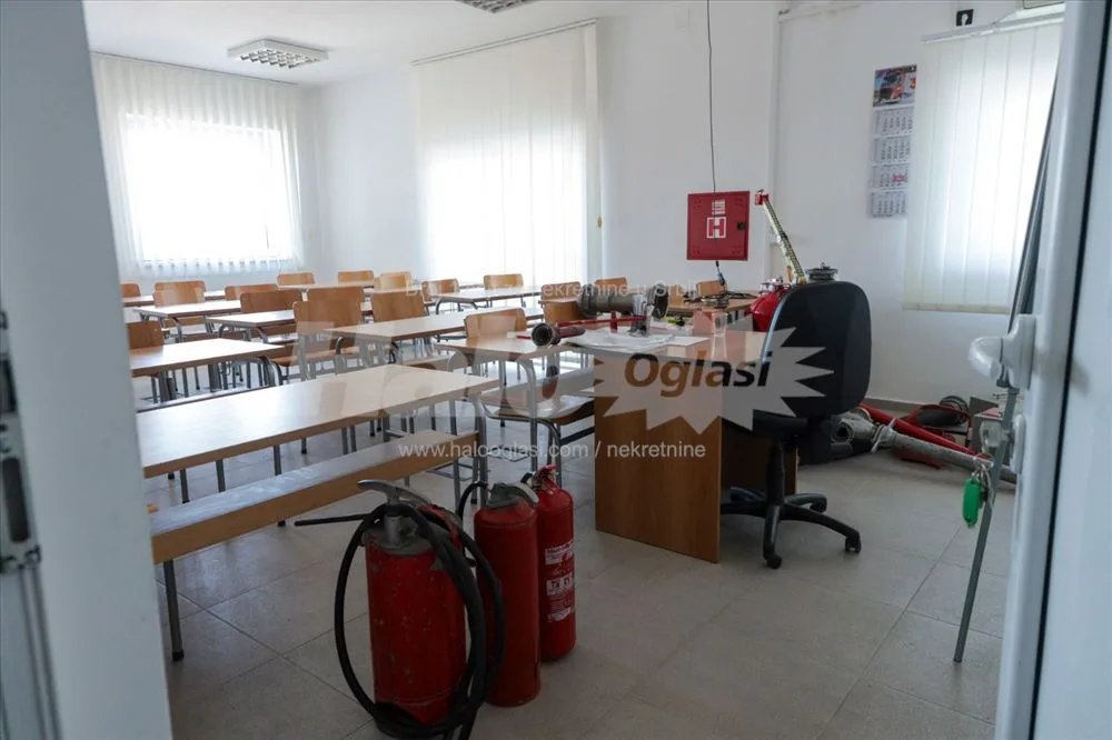 Poslovni prostor – 190 m², 460 m² ili 650 m² — 13