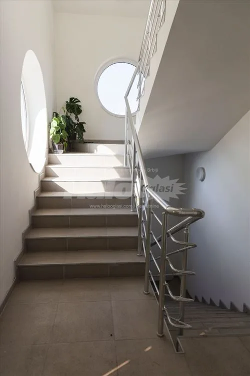 Poslovni prostor – 190 m², 460 m² ili 650 m² — 15