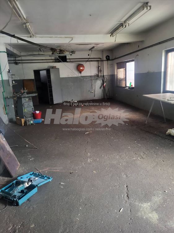 Poslovni prostor 250m2 + stan/kancelarija 70m2 — 3