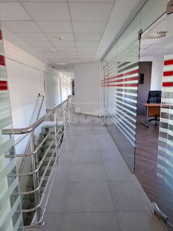 Poslovni prostor, 325m², Zemun, Miloša Bandića 16 — 8