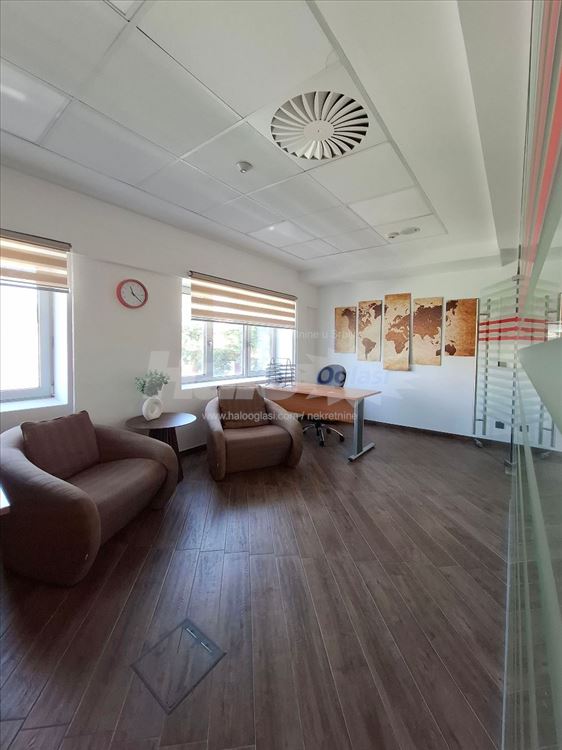 Poslovni prostor, 325m², Zemun, Miloša Bandića 16 — 10