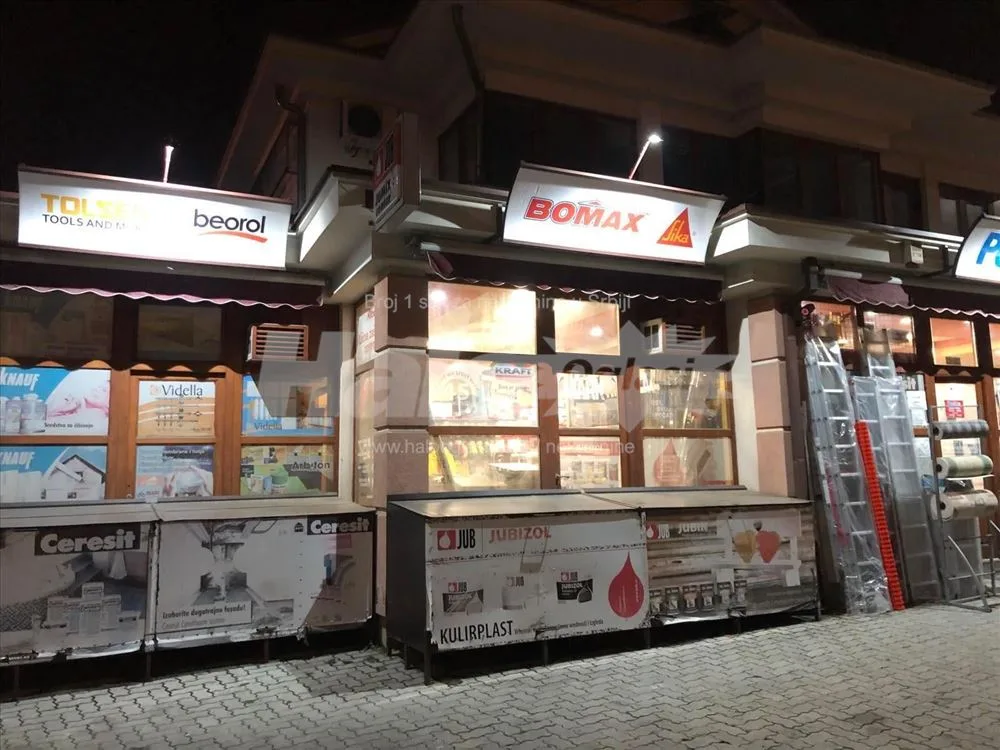 Poslovni prostor 500m2 — 11