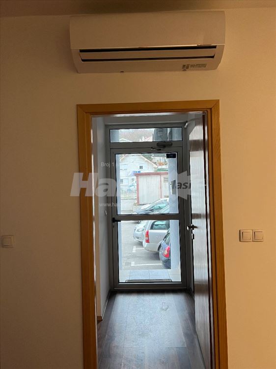 Poslovni prostor • 65m² • Jovanke Radakovic — 11