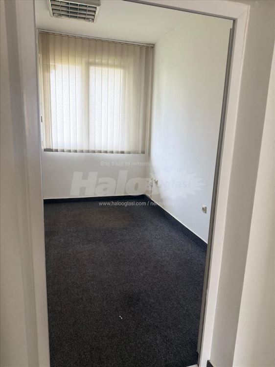 Poslovni prostor 95m2+95m2 — 2