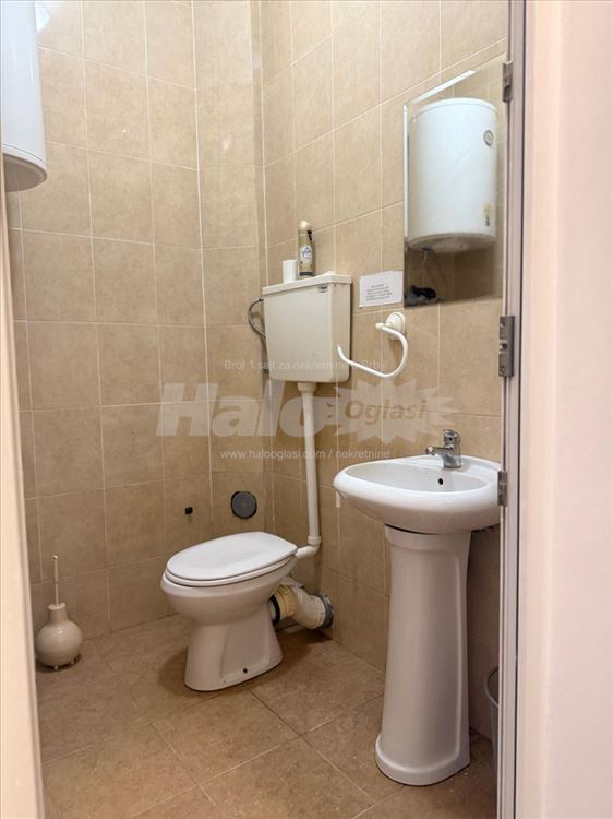 Poslovni prostor 95m2+95m2 — 13