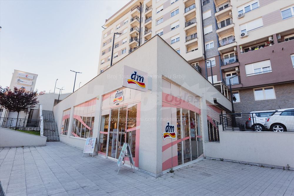 Poslovni prostor sa 3 parking mesta Paunov Breg — 12