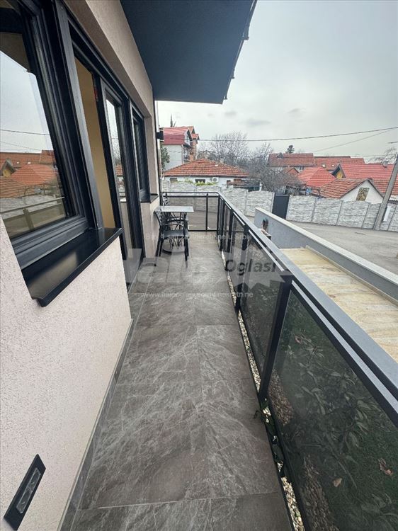 Poslovni prostor sa parking mestom — 11