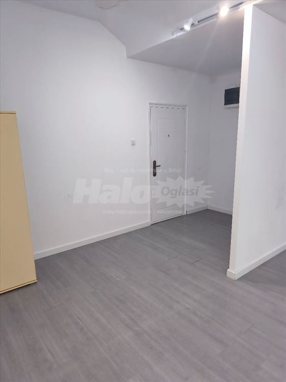 Poslovni prostor stari Cerak Trgovačka 50m2 — 7