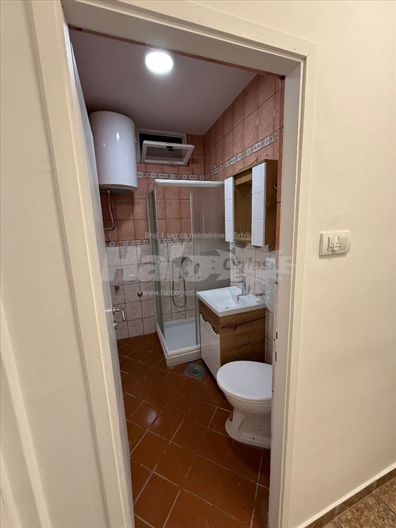 Poslovni prostor, Tošin bunar/Pariske komune, 60m2 — 11