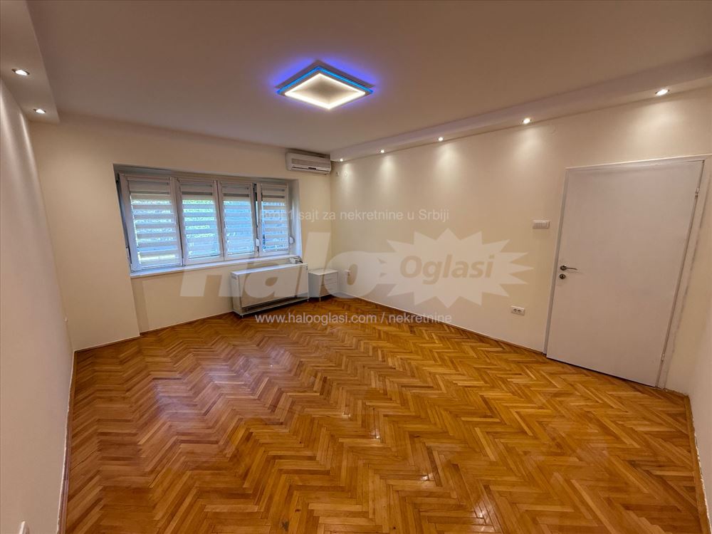 Poslovni prostor, Tošin bunar/Pariske komune, 60m2 — 13