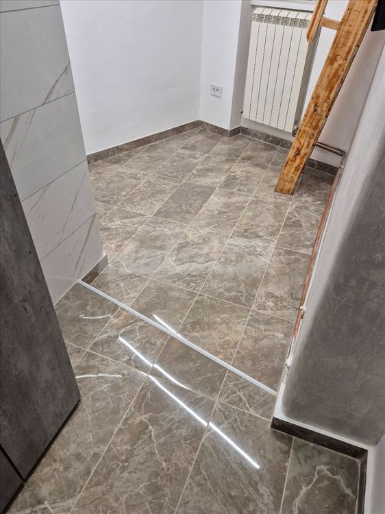 Poslovni prostor u Bulevaru Despota Stefana 3 — 9