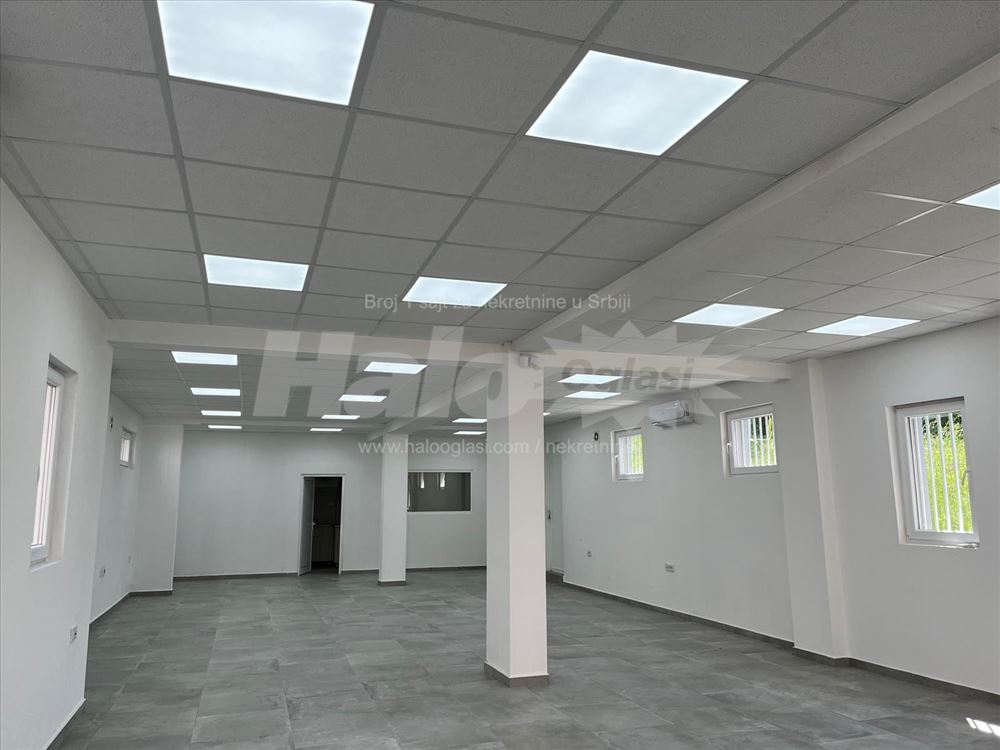 Poslovni prostor, V. Vlahovića, 125 m2, parking — 3