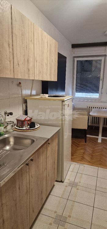 Poslovni prostor za izdavanje — 6