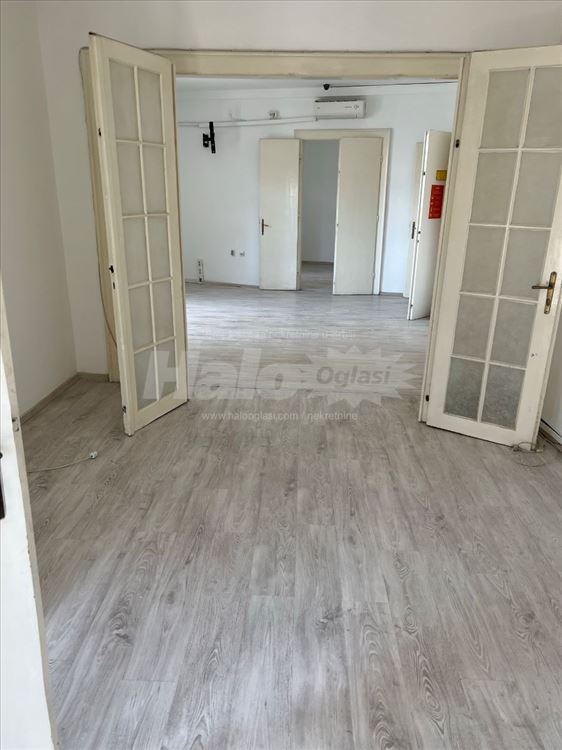 Poslovni prostor za izdavanje — 5