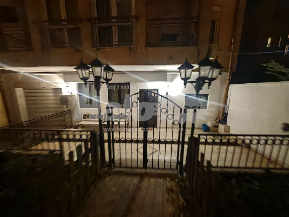 Poslovno-stambeni prostor sa bastom — 10