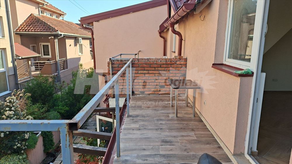Potpuno nov, nekorišćen dupleks sa parking mestom — 10