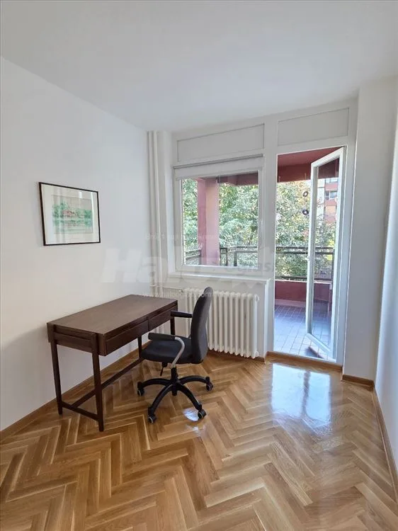 Potpuno renoviran 2,5-soban stan na Dunavskom keju — 5