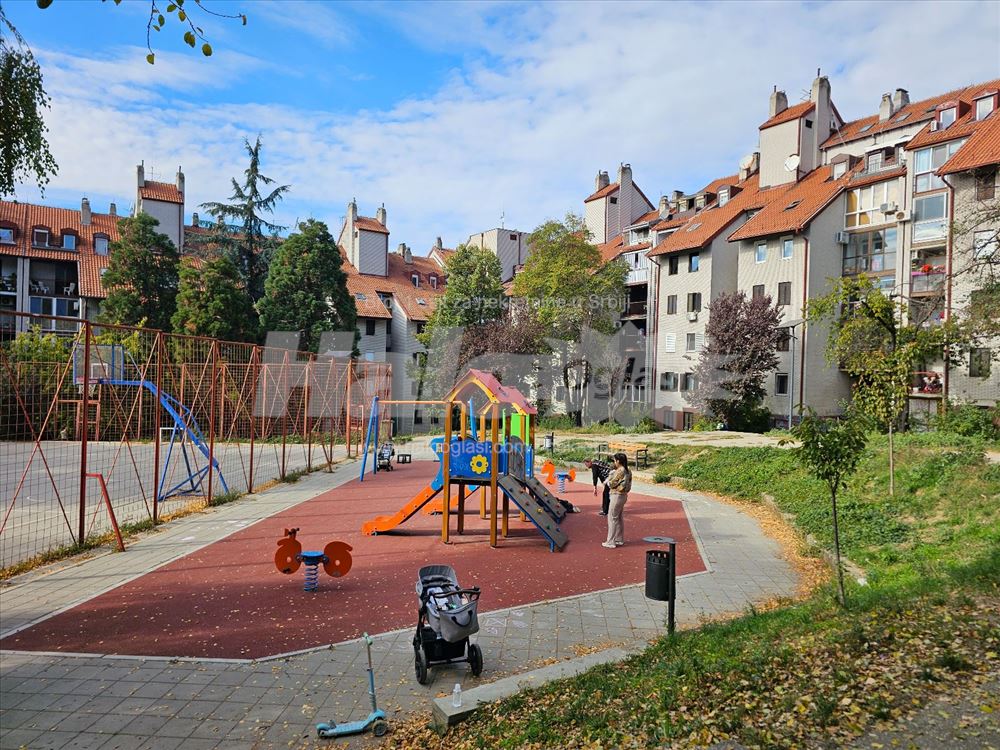 Potpuno Renoviran Oaza Mira I Udobnosti Mirijevo 4 — 11