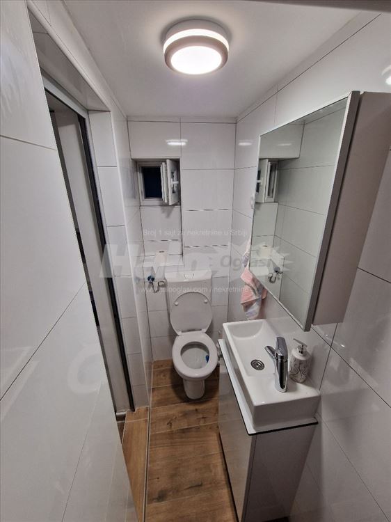 Potpuno renoviran stan, Cara Dušana, Zemun — 4