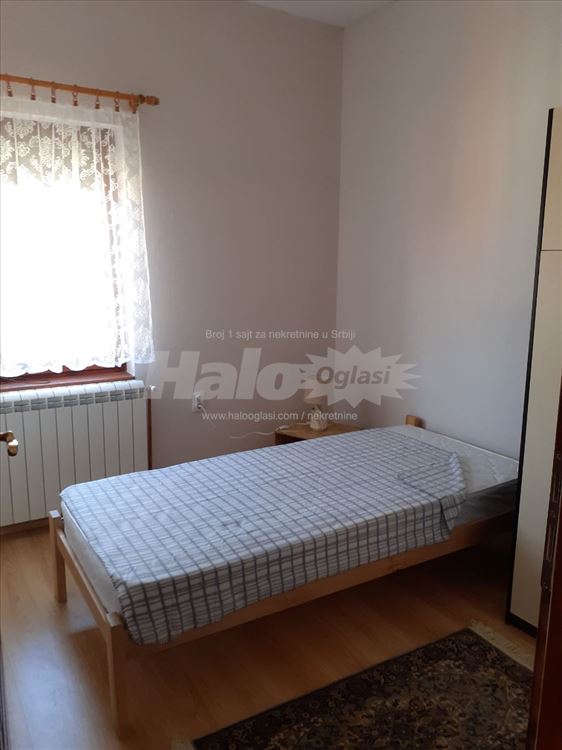 Potrebna cimerka, stan 49m2, 250E — 12