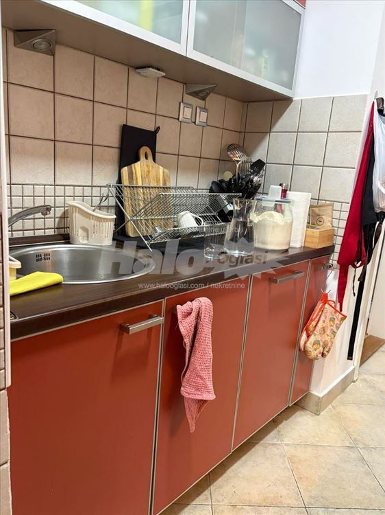Potrebna cimerka za deljenje lepo uređenog stana — 7
