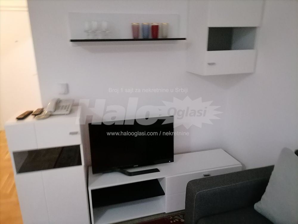 POVOLJNO izdajem garsonjeru - novogradnja — 7