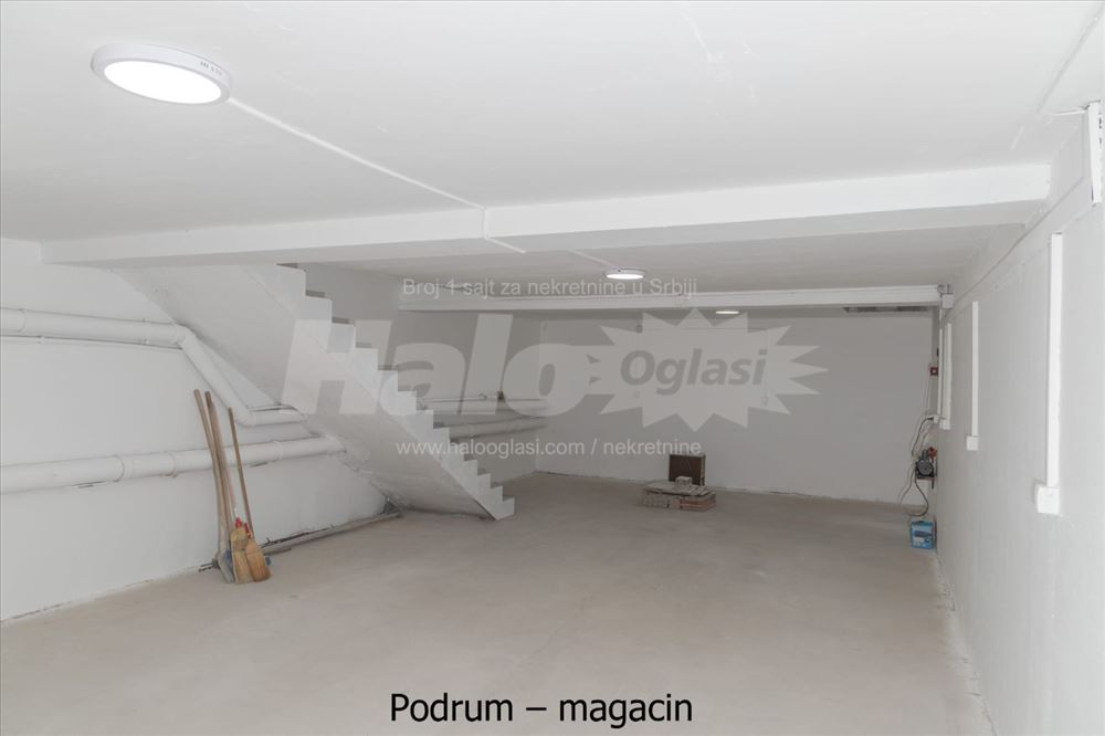 Povoljno Poslovni prostor – Cara Dušana 6, Beograd — 2
