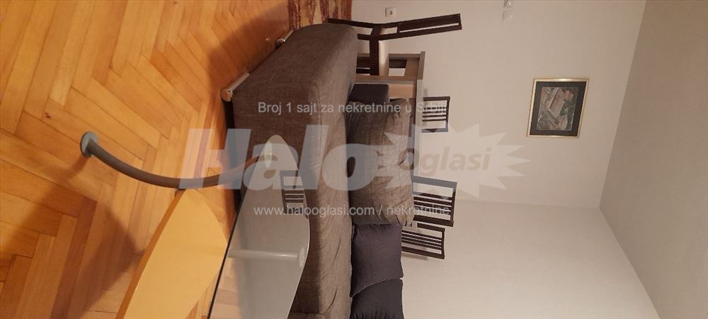 Povoljno!Izvanredan,strogi centar,dvosobanc,CG — 5