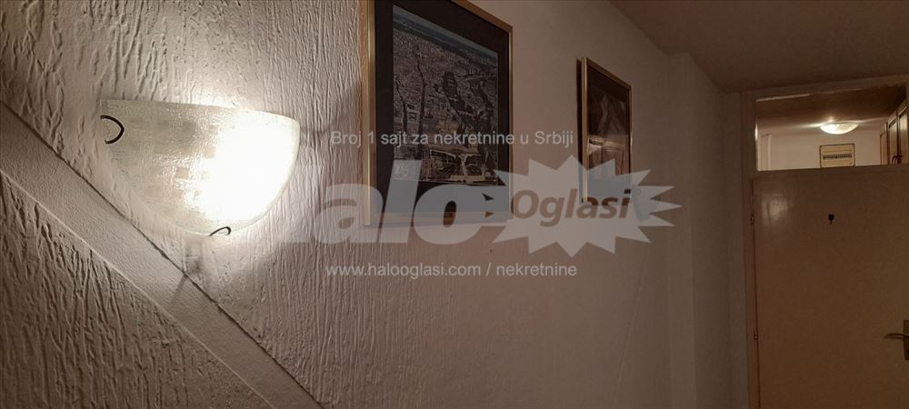 Povoljno!Izvanredan,strogi centar,dvosobanc,CG — 6