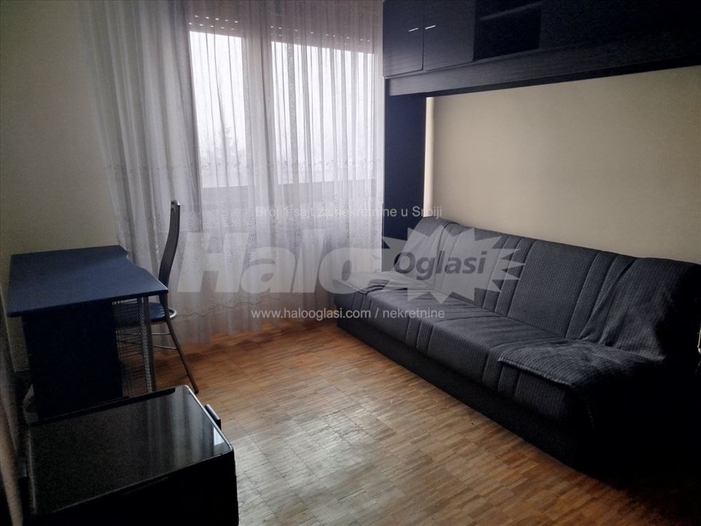 pravi trosoban V. Banja / V. Venac 85 m2 — 5
