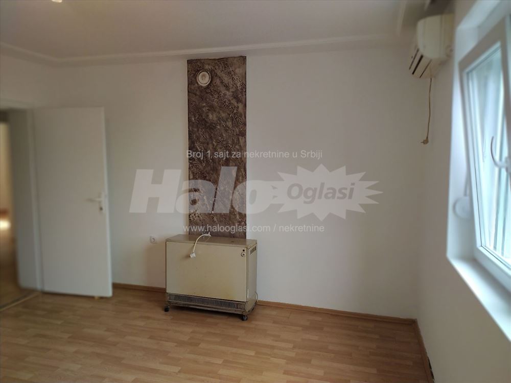 Prazan stan na Karaburmi, 68m2 — 7
