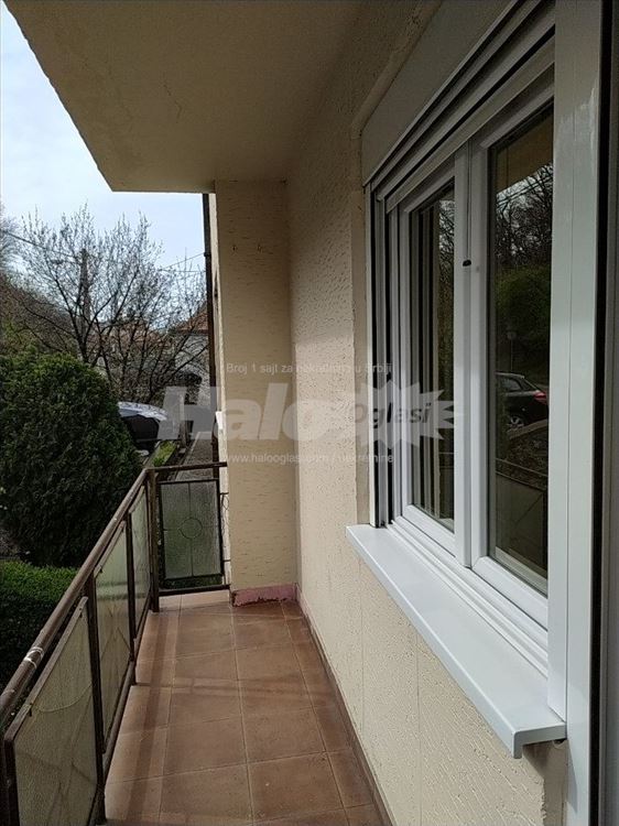 Prazan stan na Karaburmi, 68m2 — 15