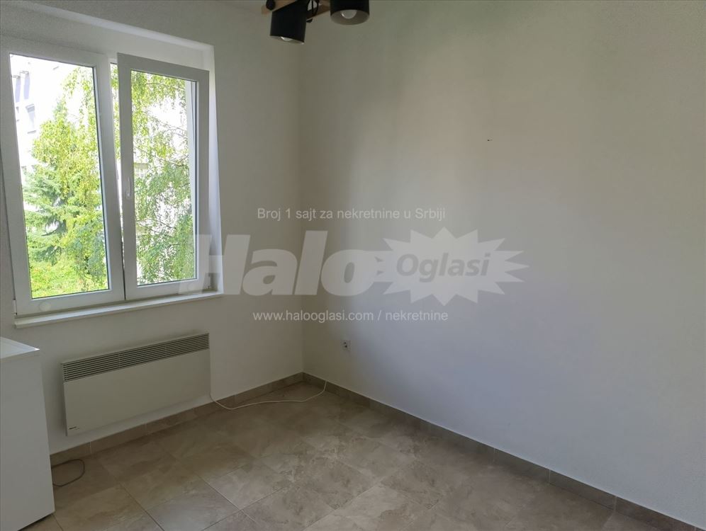 Prazan stan pogodan za kancelariju — 5