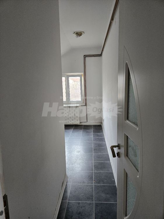 Prazan stan u novijoj zgradi, dve terase, Mirijevo — 8