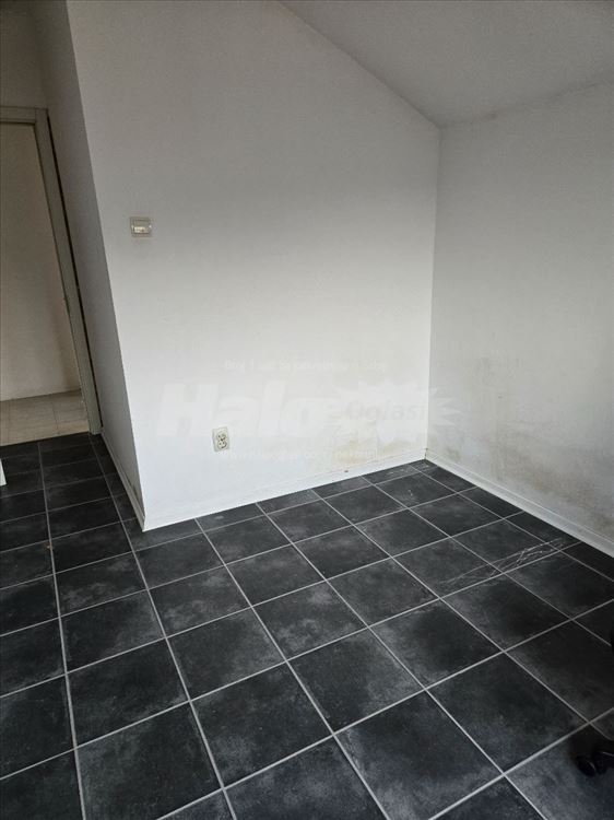 Prazan stan u novijoj zgradi, dve terase, Mirijevo — 9