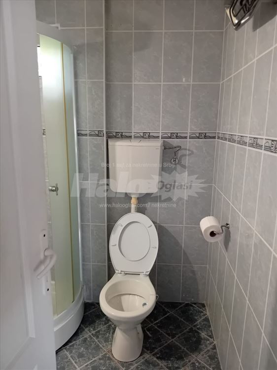 Prazna kuća kod Kluza, na Zvezdari — 11